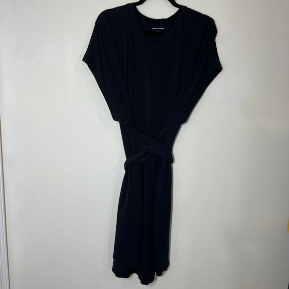 Universal Standard Liquid Jersey Dress 2XL (30-32) Attached Belt Black Comfort - Picture 1 of 12